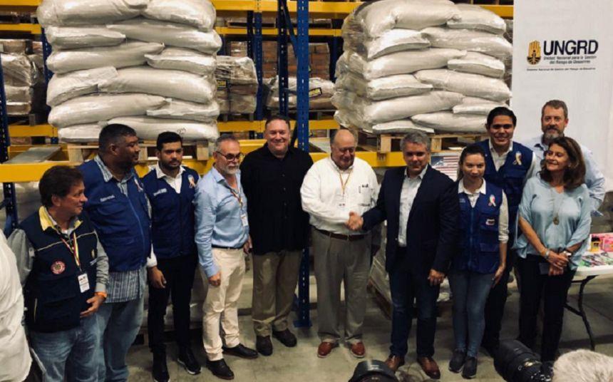 Mike Pompeo &icirc;l &icirc;ndeamnă pe Maduro să ridice blocada la frontieră şi să lase ajutoarele umanitare să intre &icirc;n Venezuela