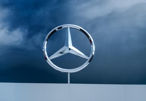 Daimler este investigată în Germania pentru emisiile a peste 60.000 de automobile Mercedes