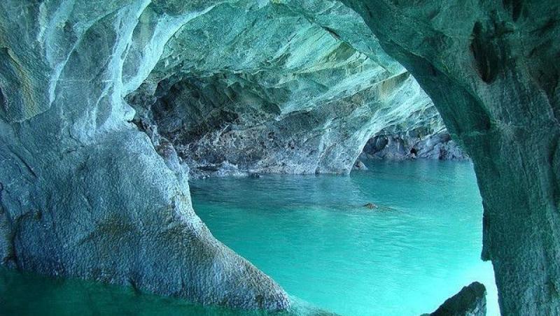 Peștera de Smarald, grota cristalină care a cucerit inimile tuturor vizitatorilor. Mulți români nu știu nimic despre existența acestui paradis pe pământ românesc