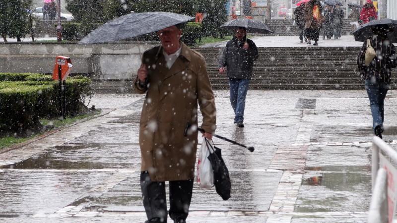 Vremea de Florii. Prognoza meteo anunță temperaturi scăzute, lapoviță și ninsori