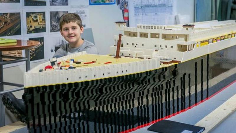 Un copil cu autism a construit din piese Lego cea mai impresionantă replică din lume a Titanicului