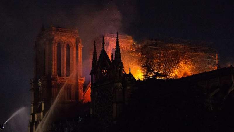 Pericol uriaș la Catedrala Notre Dame din Paris! Ce s-a descoperit, la câteva zile de la incendiu