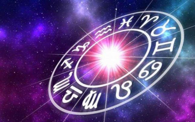 Horoscop de weekend 20 - 21 aprilie 2019. Ce aduce Luna în Scorpion