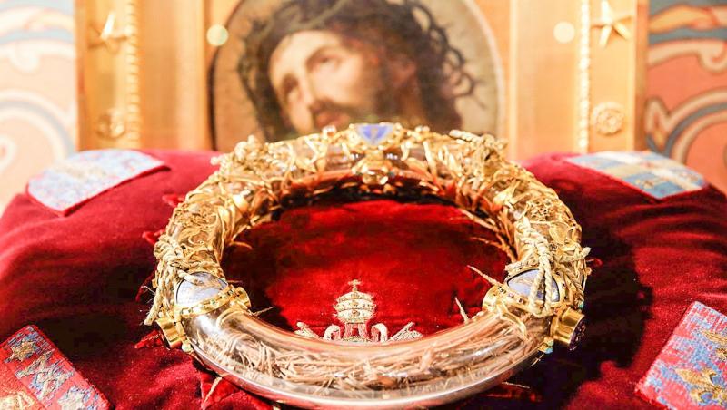 Spin din coroana lui Iisus Hristos, adus în România. Se spune că relicva e făcătoare de minuni