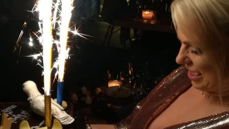 Cătălina Grama – Jojo și-a serbat ziua de naștere la vizionarea serialului Liber ca pasărea cerului