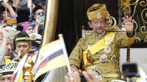 Sultanatul Brunei instaurează lapidarea pentru a pedepsi relaţiile homosexuale și adulterul