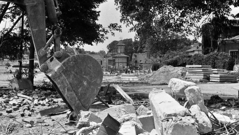 Cum a fost distrus Bucureştiul la dorința lui Nicolae Ceaușescu, însetat de putere! Istoria cartierului Uranus și drama pe care au trăit-o peste 50.000 de români