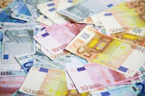BNR Curs valutar 4 aprilie. Euro în continuă scădere pe piața interbancară