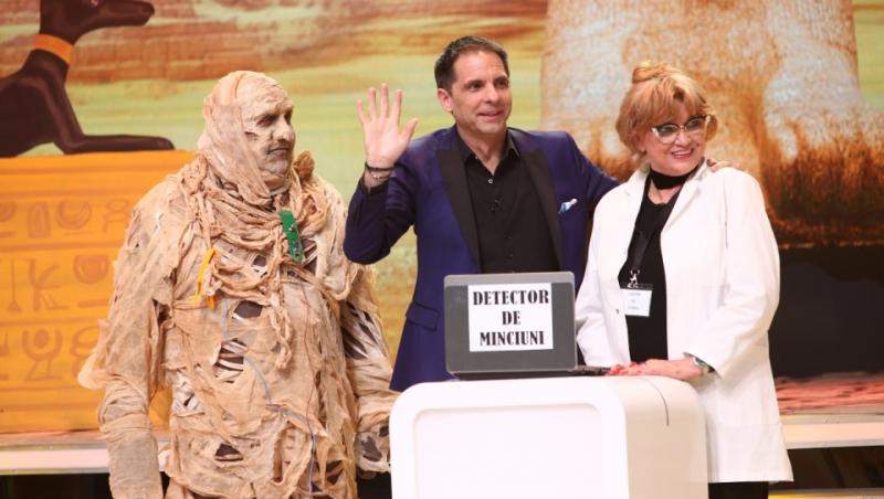 Roboți, pirați și mumii din Egiptul Antic! Vedetele au făcut show de senzație la „Scena misterelor”