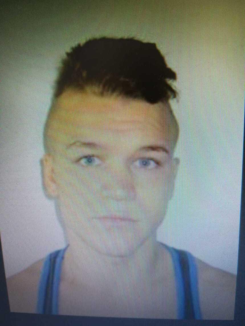 Galaţi: T&acirc;năr căutat după ce, fiind reţinut pentru mai multe furturi, a evadat din sediul Poliţiei