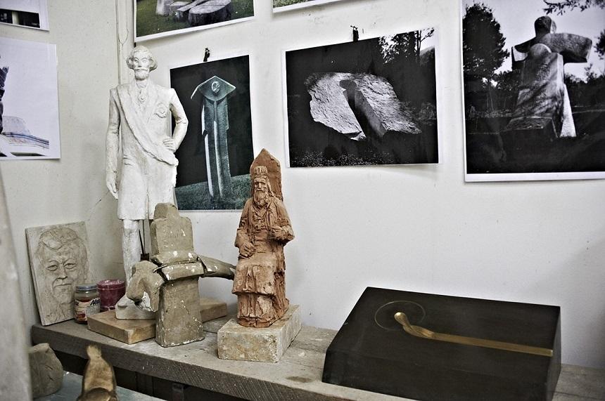Un număr de 25 de sculptori îşi vor deschide atelierele pentru public. Lucrările, expuse la TNB