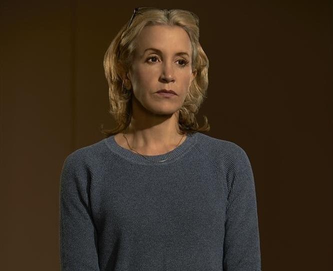 Procurorii cer &icirc;nchisoare pentru Felicity Huffman şi alţi părinţi care au dat mită pentru a-şi &icirc;nscrie copiii la universităţi americane de elită