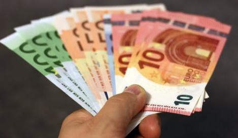 Curs valutar euro 10 mai 2019 la casele de schimb. Cât este un euro azi