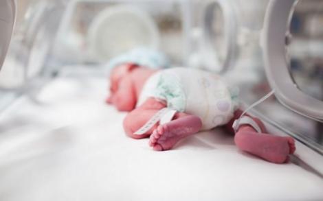 E oficial! Doi dintre copiii de la Spitalul ”Grigore Alexandrescu” și o moașă, infectați cu stafilococ auriu