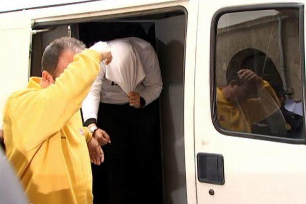 Rom&acirc;n de 30 de ani, arestat &icirc;n Spania după ce ar fi bătut crunt o fetiță de patru ani! Medicii au crezut că e &icirc;n moarte cerebrală