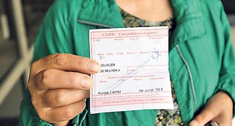 Femeile ajunse la v&acirc;rsta de pensionare pot continua să lucreze p&acirc;nă la 65 de ani! Noua lege a intrat &icirc;n vigoare