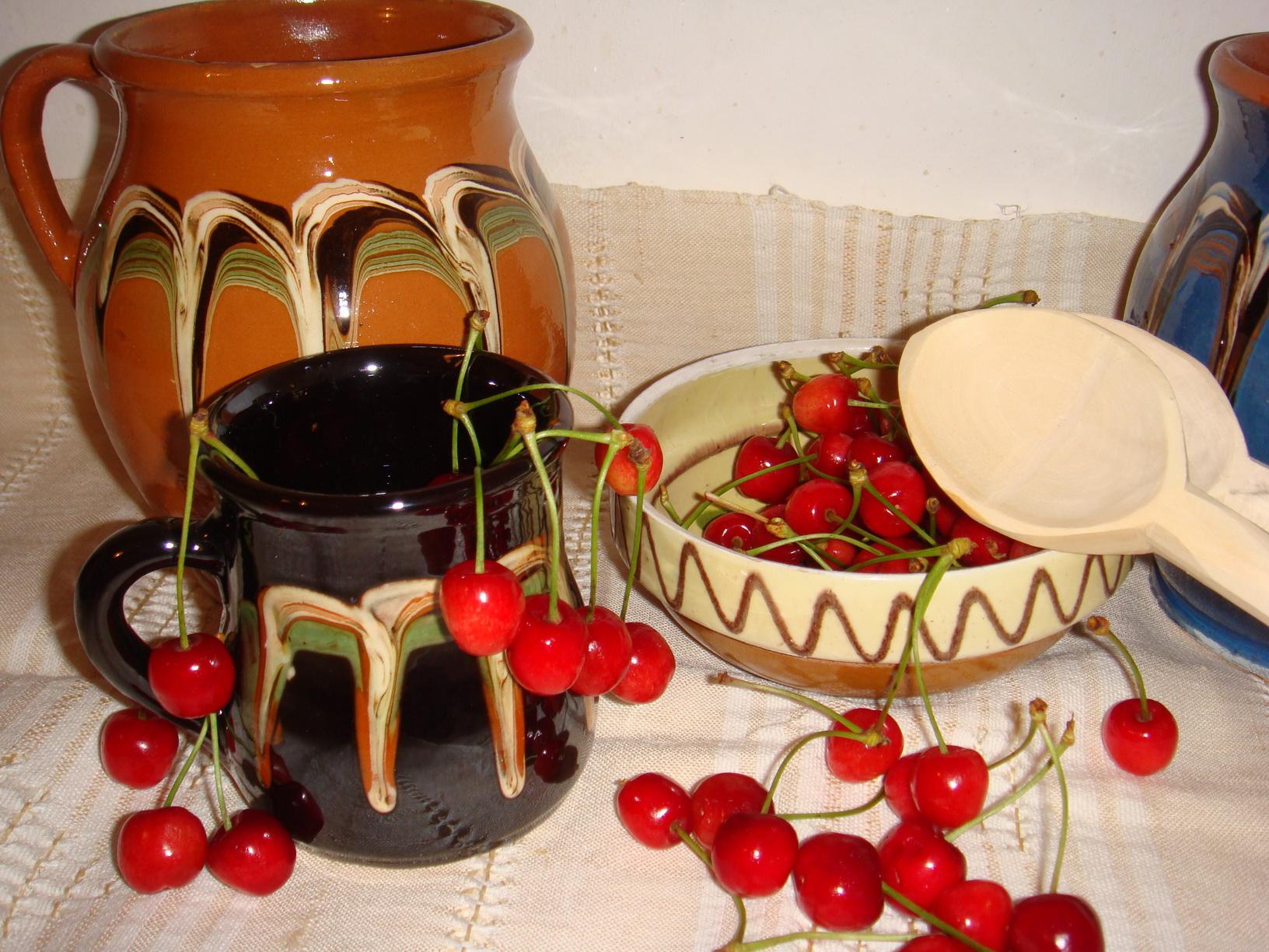 Rusalii 2019. C&acirc;nd pică Moșii de vară și ce trebuie să dai de pomană