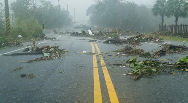 După tornadă, Rom&acirc;nia va fi lovită de un ciclon. ANM anunță ploi și furtuni violente &icirc;n aproape toată țara