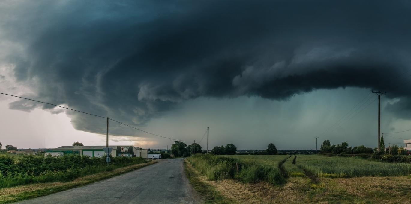 ANM a emis avetizare pentru vreme rea: Cod galben de furtună &icirc;n toată țara