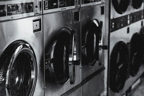 Curățarea mașinii de spălat rufe. Sfaturi practice și eficiente pentru acasă