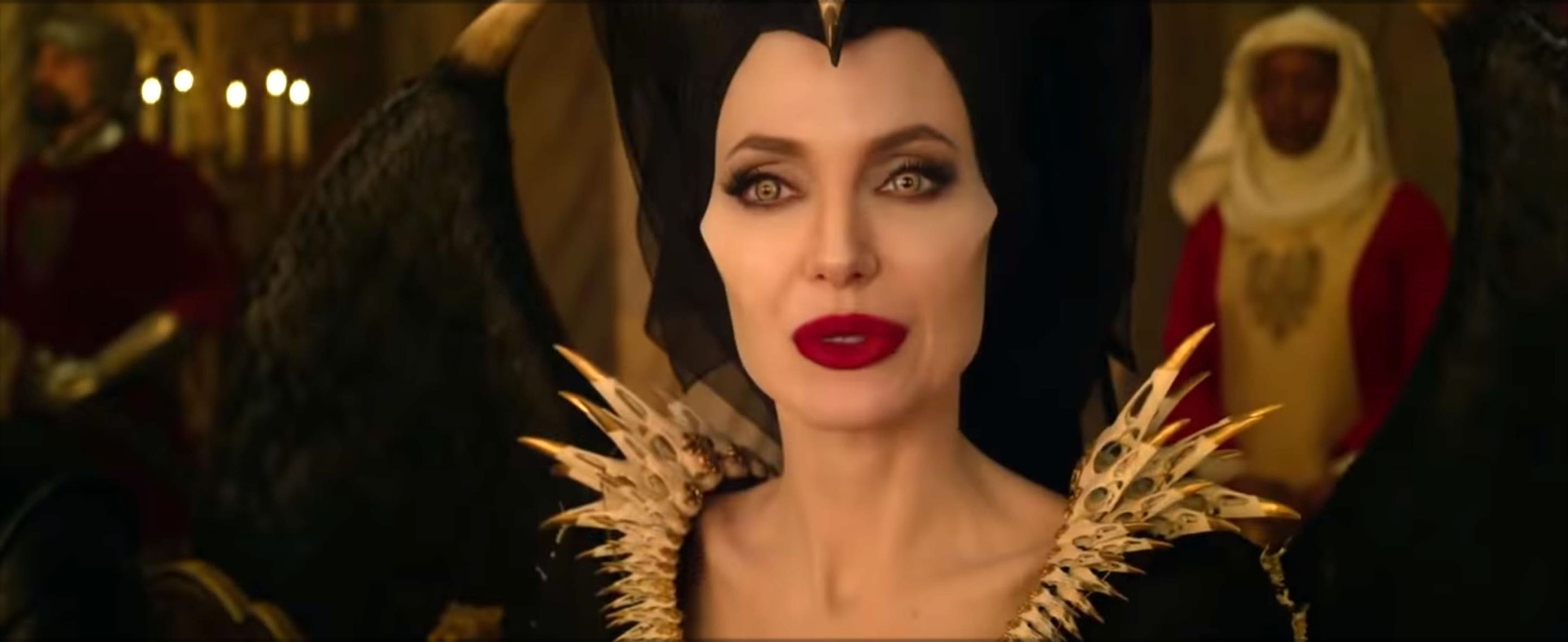 Angelina Jolie și-a reintrat în rolul de vrăjitoare! Când este programată premiera „Maleficent: Stăpâna Răului”