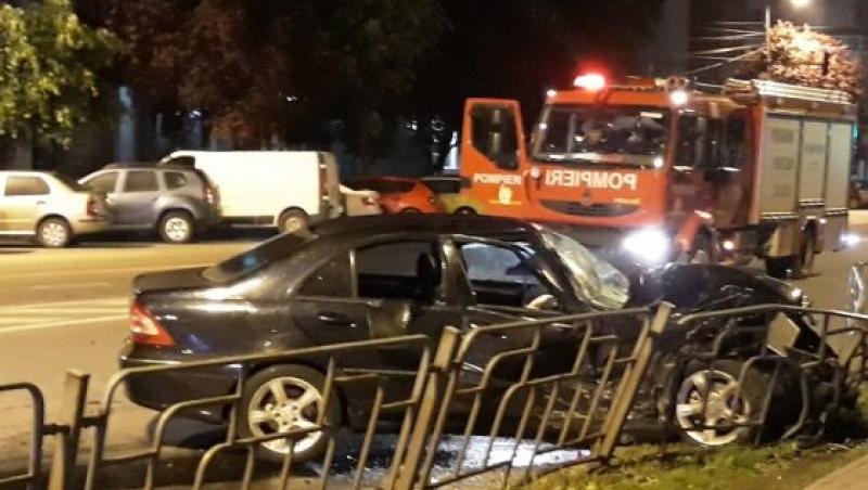Grav accident rutier, cu 16 victime, în Bacău. Un șofer a intrat cu viteză într-un microbuz plin cu persoane