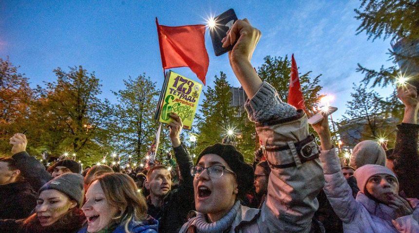 Construirea unei catedrale la Ekaterinburg, suspendată &icirc;n urma unor ciocniri şi manifestaţii, la apelul la compromis al lui Putin