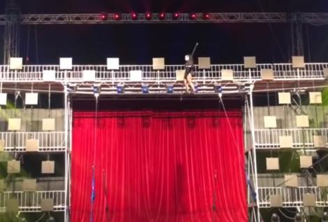 Deces pe scenă! O acrobată a murit în timpul unei repetiții, după ce a căzut de la o înălțime de 6 metri. Video