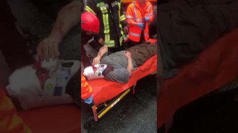 Accident grav în Vâlcea cu un microbuz de persoane. Sunt cinci victime. A fost declanșat PLanul Roșu de intervenție