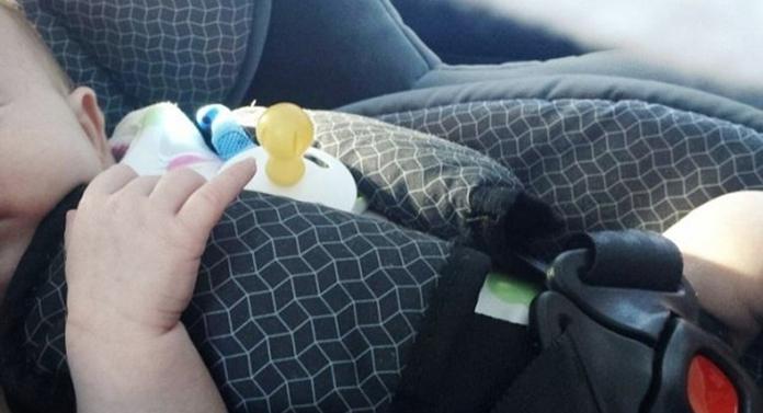 Nou-născut, uitat &icirc;ntr-un taxi de propriii părinți. Bebelușul a stat ore &icirc;n șir &icirc;ncuiat &icirc;n mașină, &icirc;nainte ca șoferul să &icirc;și dea seama ce &bdquo;bagaj&rdquo; transporta