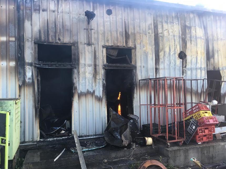 O brutărie din judeţul Constanţa a fost distrusă &icirc;ntr-un incendiu