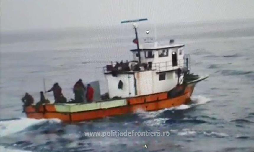 Constanţa: Comandantul pescadorului prins la braconat &icirc;n Marea Neagră a fost arestat preventiv