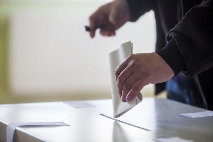 Incident neașteptat &icirc;n secțiile de votare! Ce au făcut unii rom&acirc;ni, imediat după vot