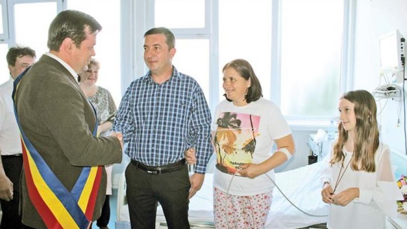 Moment emoționant într-un salon de Terapie Intensivă din Târgu Jiu! O femeie s-a căsătorit cu perfuzia în mână