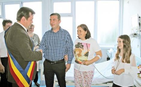 Moment emoționant într-un salon de Terapie Intensivă din Târgu Jiu! O femeie s-a căsătorit cu perfuzia în mână