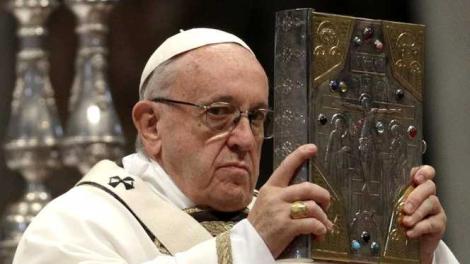 Papa în România. Papa Francisc denunţă ''răutăţile'' vremurilor noastre