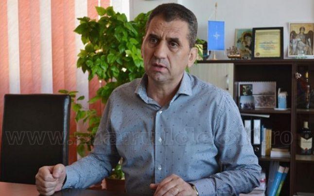Un primar a luat  mită de peste 100 de ori! Cerea &icirc;ntre 100 și 1000 de lei, sub pretextul organizării b&acirc;lciului din localitate