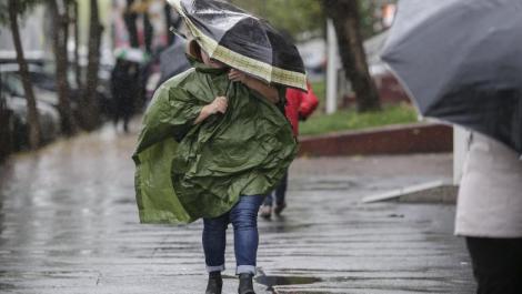 Vremea în București 30 mai - 2 iunie 2019. Află dacă scăpăm de ploi