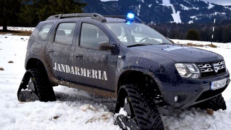 Dacia Duster cu şenile, în dotarea Jandarmeriei Române | Foto