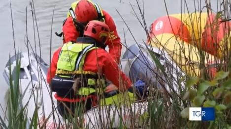 Ultima oră! Român dispărut după ce mașina în care se afla s-a răsturnat într-un canal navigbil din Italia