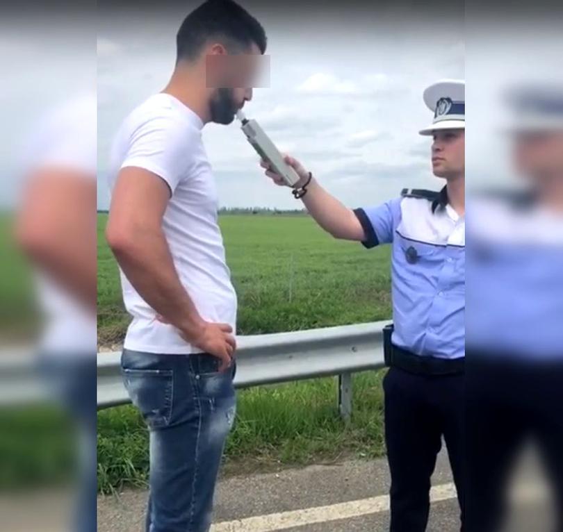 Cum reacționează un șofer prins băut la volan c&acirc;nd i se pune aparatul etilotest &icirc;n față! Imaginile sunt virale