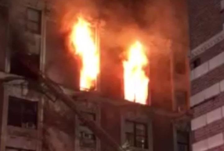 Șase morți, &icirc;ntre care patru copii, &icirc;n urma unui incendiu violent! Nu se știe de la ce a pornit focul!