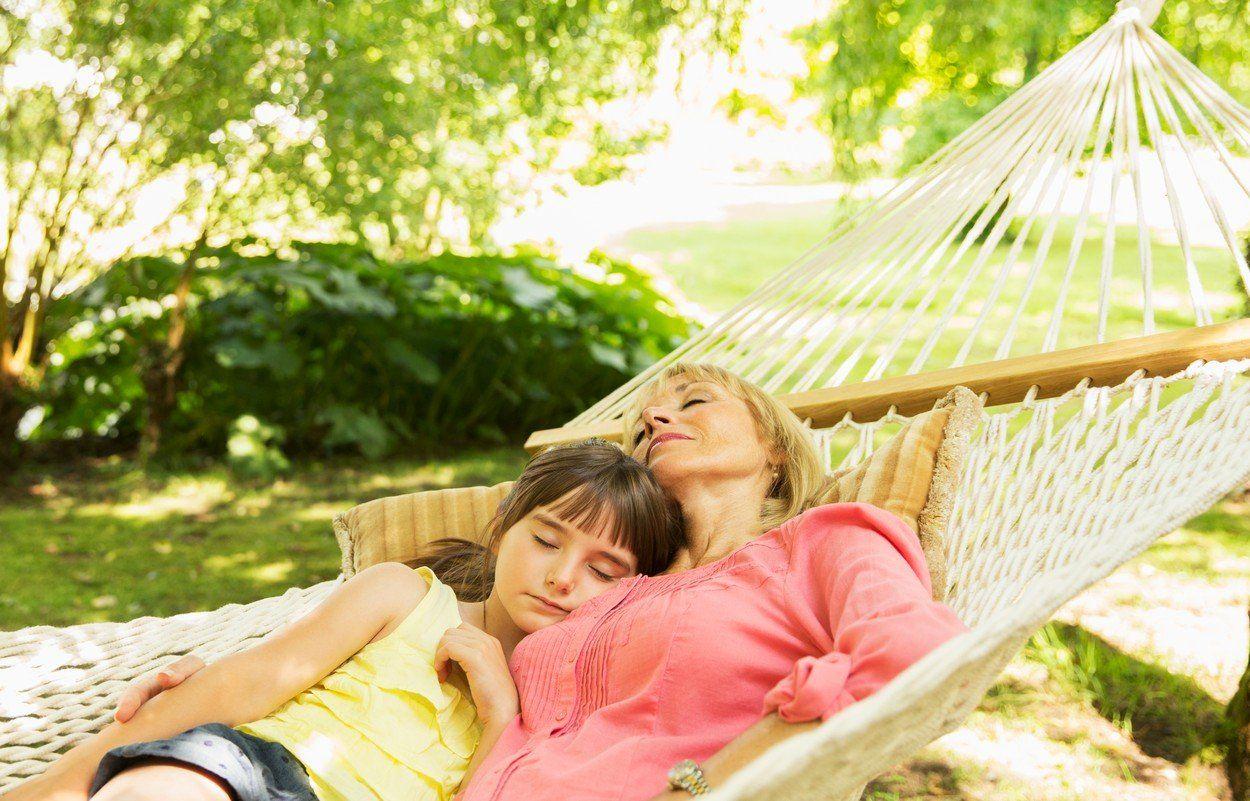 Amenajarea grădinii de vară: Cum alegi hamacul potrivit pentru relaxare totală