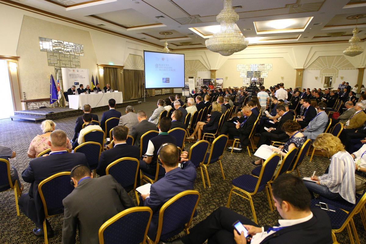 Oficiali NATO şi din Uniunea Europeană, &icirc;nalţi oficiali rom&acirc;ni şi străini, prezenţi la conferinţa internaţională &rdquo;Black Sea and Balkans Security Forum&rdquo;, la Mamaia