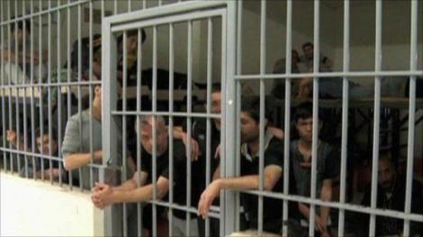 Luare de ostatici într-un penitenciar! Doi gardieni au fost capturați. Autoritățile franceze poartă negocieri pentru eliberarea victimelor