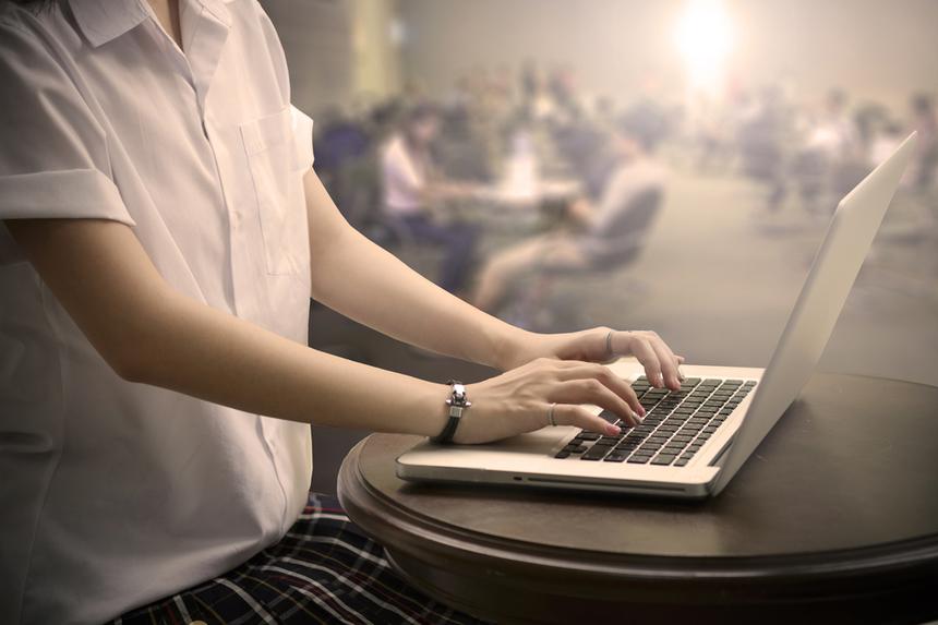 Afacerile din industrie au accelerat &icirc;n aprilie, &icirc;nregistr&acirc;nd un avans de 9,7%