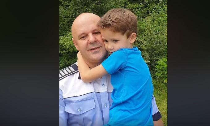Să-l audă toată Rom&acirc;nia! Apelul emoționant al unui polițst, care cere salvarea pădurilor din țară: &bdquo;Am dreptul să cer un viitor mai bun pentru copilul meu&rdquo;
