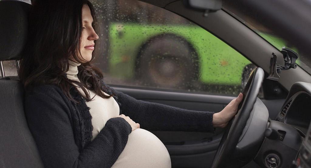 O rom&acirc;ncă de 29 de ani, la un pas să nască &icirc;n stradă &icirc;n Italia, din cauza traficului intens! Toți șoferii au ignorat-o&nbsp;