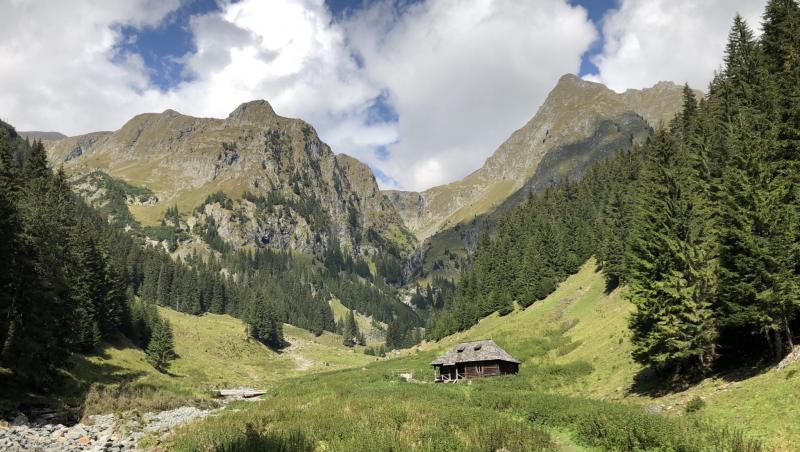Idei de vacanță la munte, în România. 7 locuri frumoase de vizitat, în 2019
