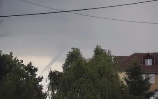 Fenomen neobișnuit &icirc;n Timiș, &icirc;n urmă cu puțin timp! Un localnic a filmat totul &ndash; Video